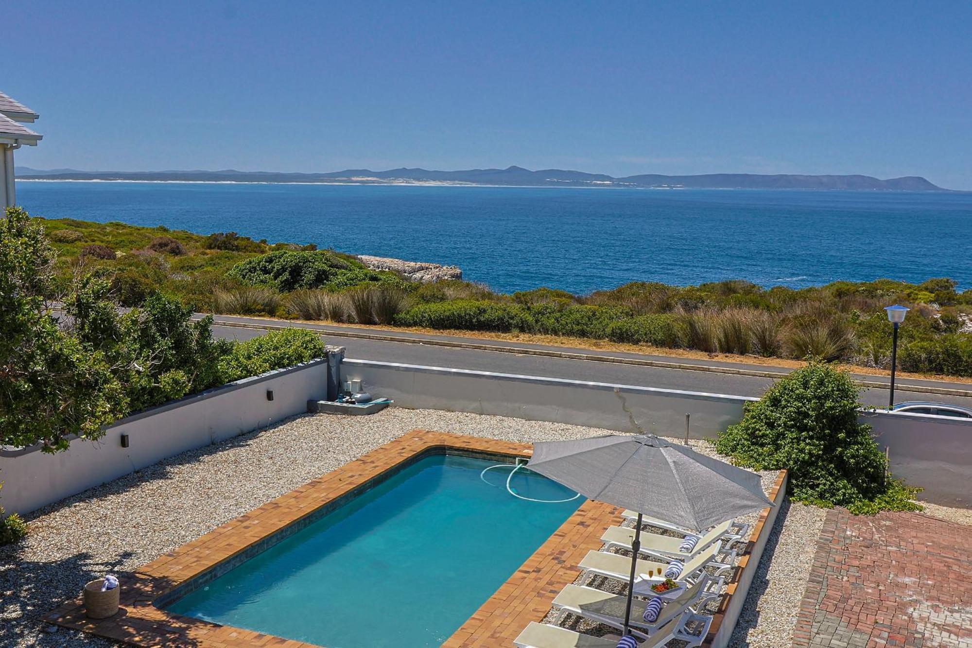 38 On Westcliff Hermanus