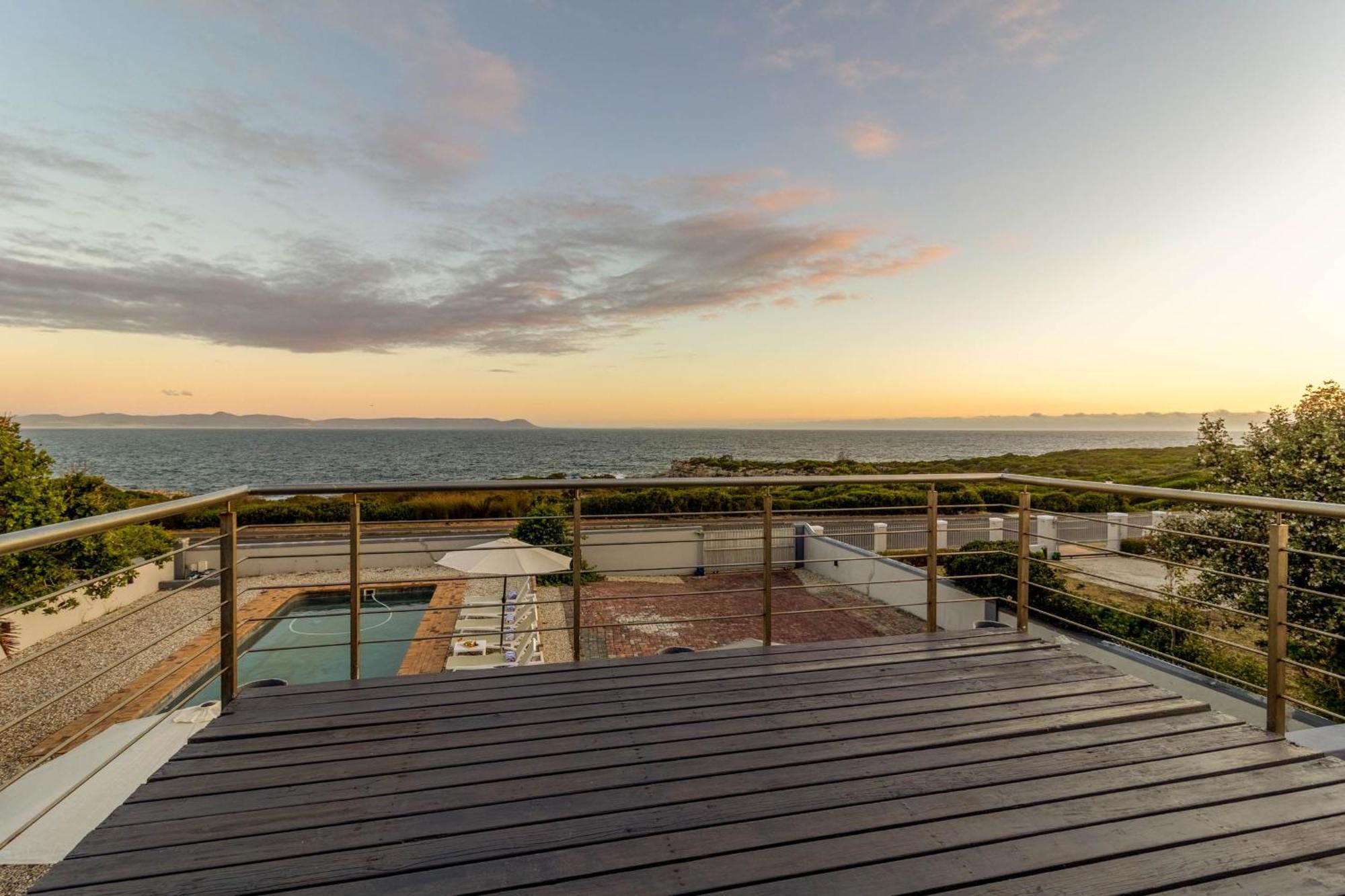38 On Westcliff Holiday home *